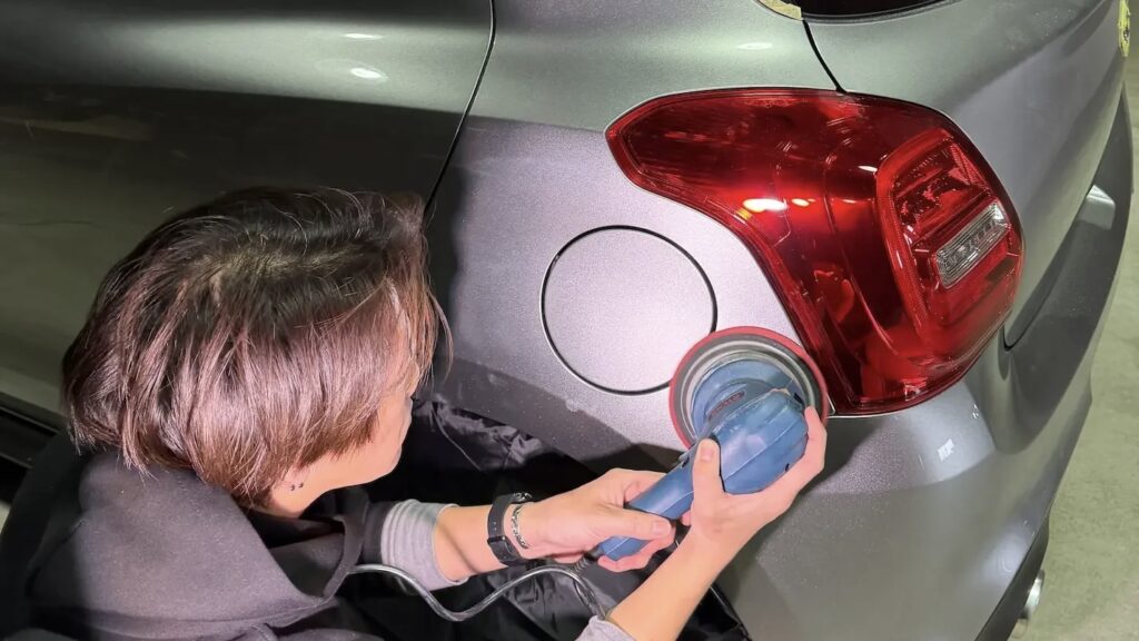 圧倒的な研磨技術と妥協なき月10台限定の施工