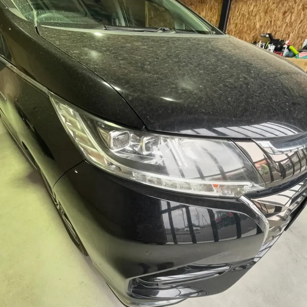 車の印象を大きく左右するヘッドライトの復元BEFORE