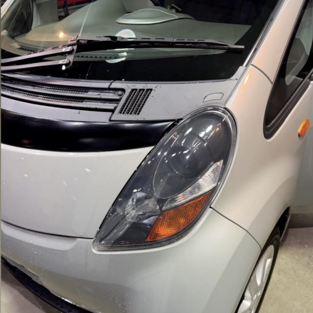 お客様に乗っていただく代車にも、妥協なきディテイリングを